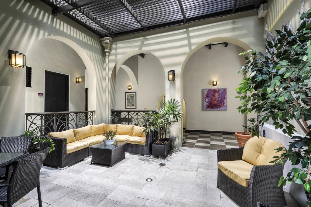 Decanter Hotel San Juan Exterior photo